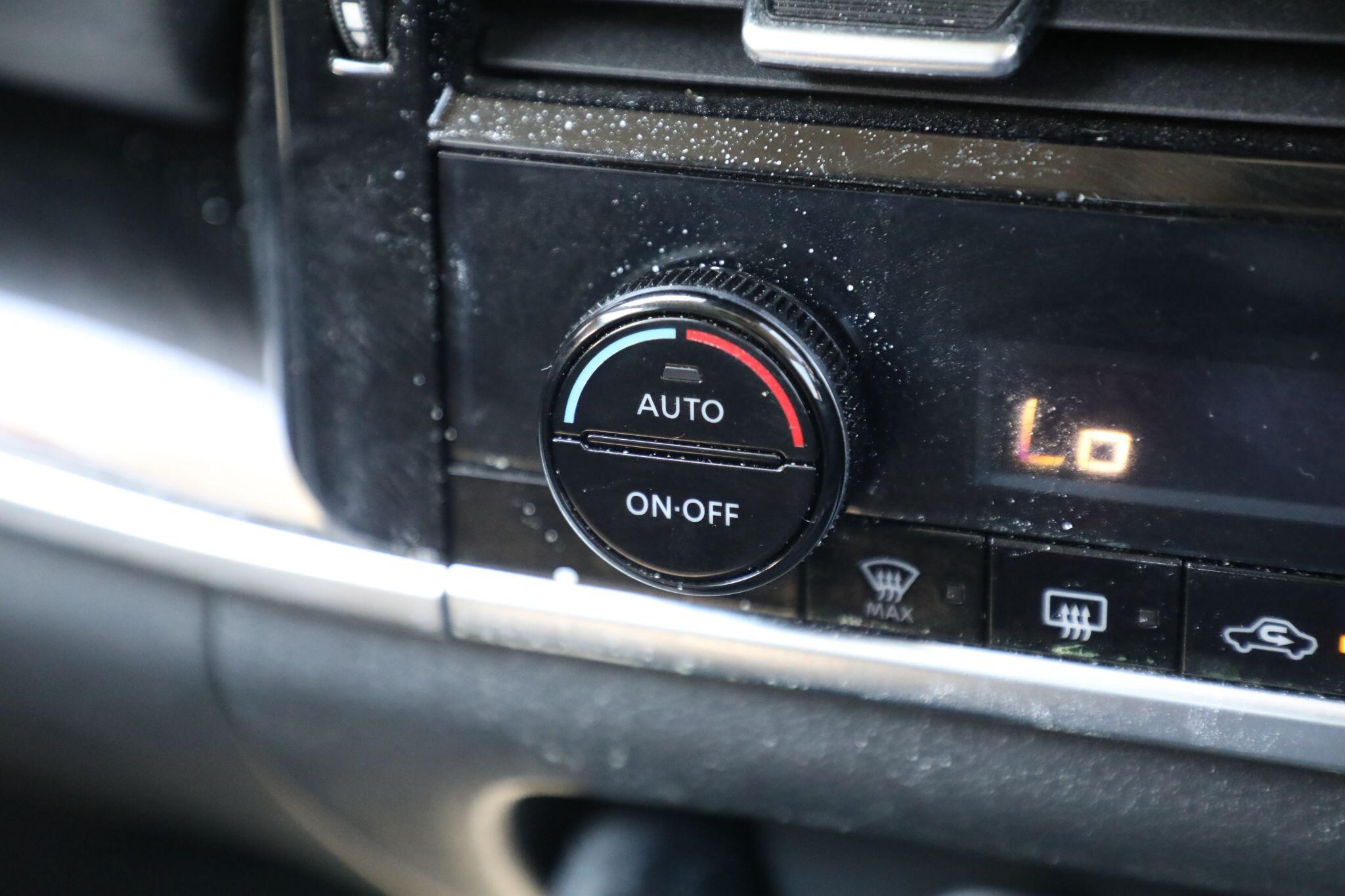 Large vehicle image
